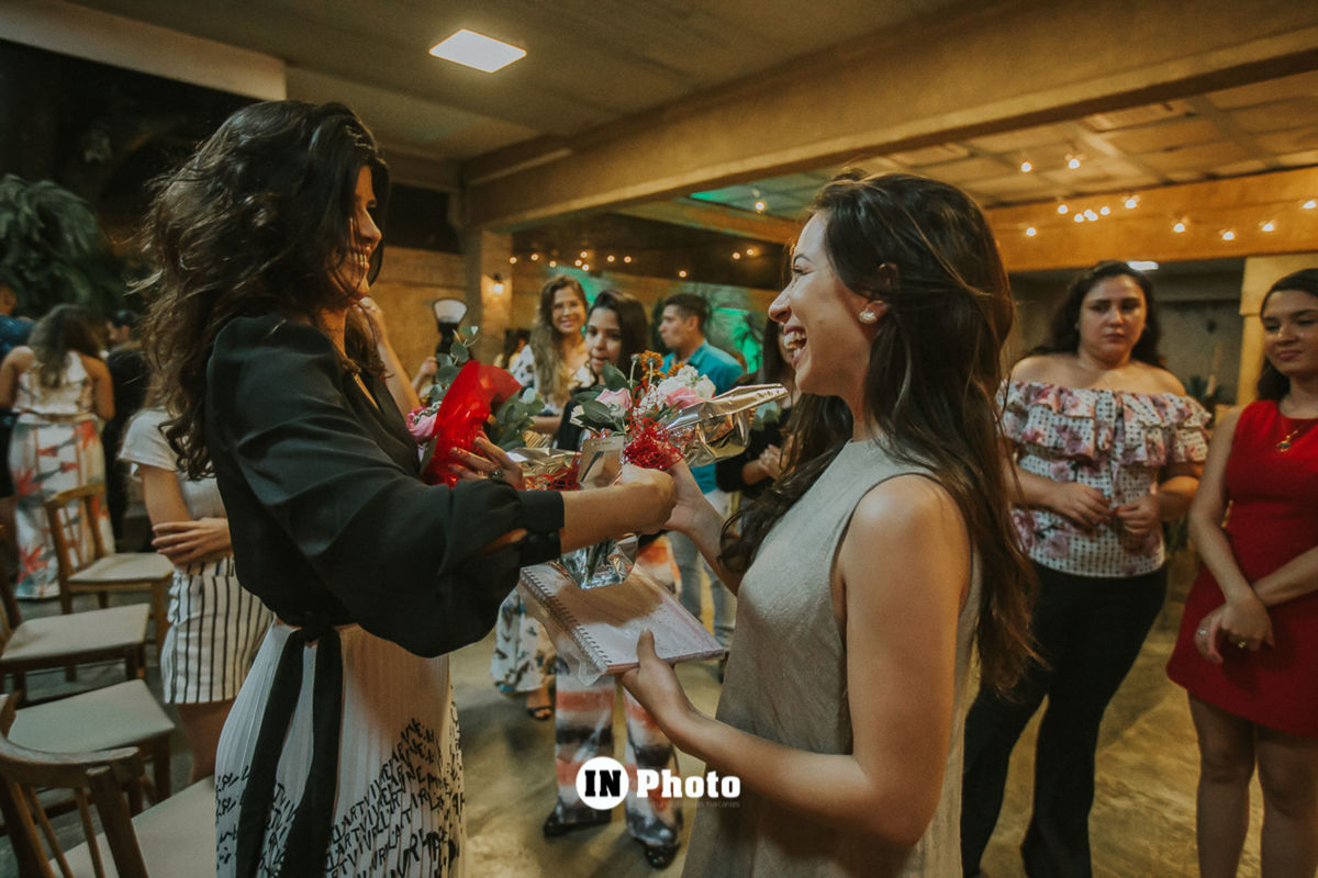 Foto Sobre Casar um evento recheado de novidades e mimos pra noivas em Goiania Foto Sobre Casar um evento recheado de novidades e mimos pra noivas em Goiania - Imagem 12