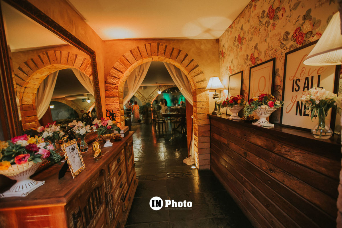 Foto Sobre Casar um evento recheado de novidades e mimos pra noivas em Goiania Foto Sobre Casar um evento recheado de novidades e mimos pra noivas em Goiania - Imagem 24