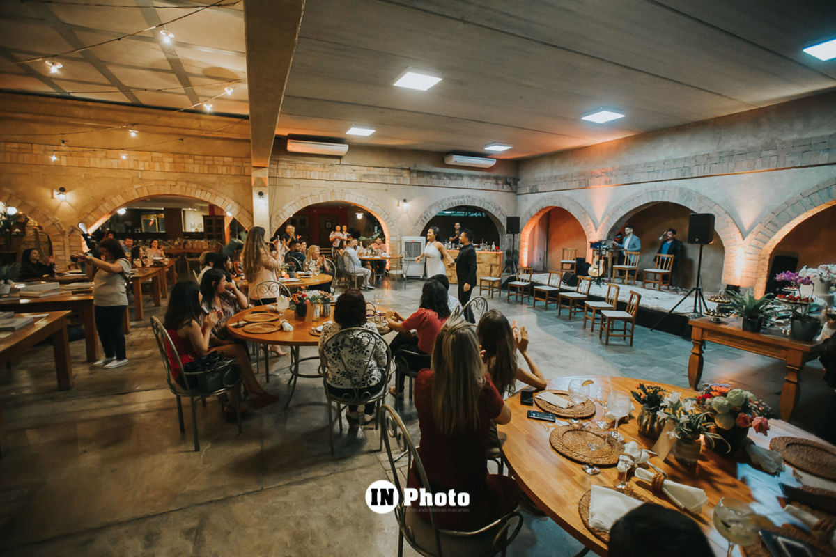 Foto Sobre Casar um evento recheado de novidades e mimos pra noivas em Goiania Foto Sobre Casar um evento recheado de novidades e mimos pra noivas em Goiania - Imagem 3