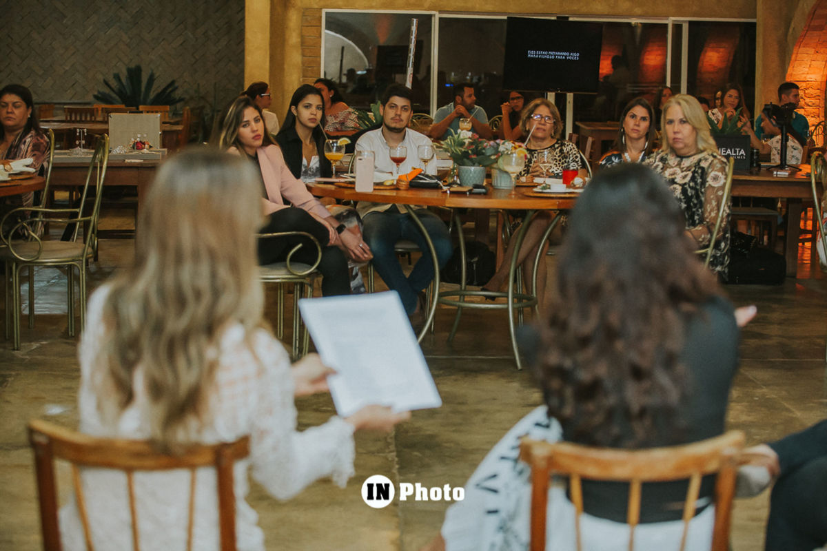 Foto Sobre Casar um evento recheado de novidades e mimos pra noivas em Goiania Foto Sobre Casar um evento recheado de novidades e mimos pra noivas em Goiania - Imagem 159