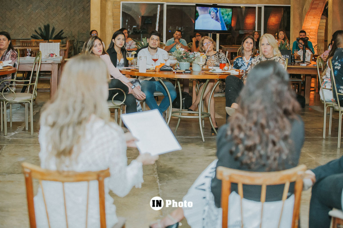 Foto Sobre Casar um evento recheado de novidades e mimos pra noivas em Goiania Foto Sobre Casar um evento recheado de novidades e mimos pra noivas em Goiania - Imagem 158