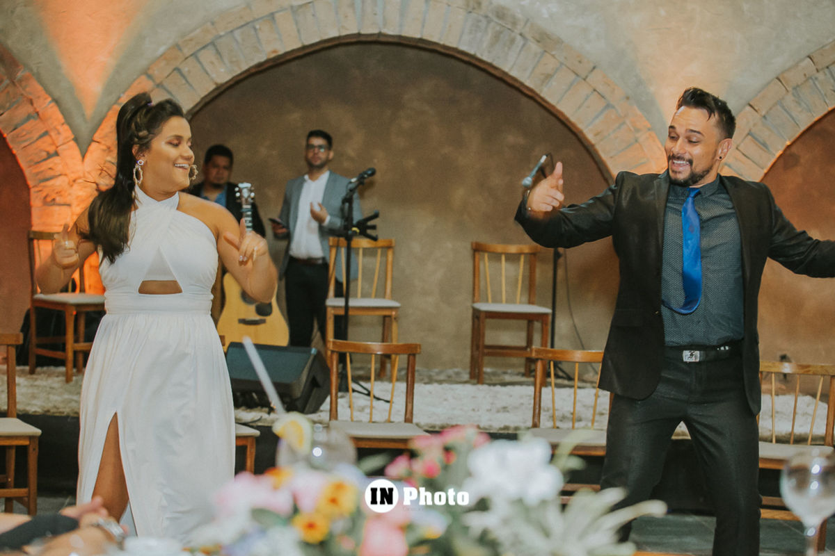 Foto Sobre Casar um evento recheado de novidades e mimos pra noivas em Goiania Foto Sobre Casar um evento recheado de novidades e mimos pra noivas em Goiania - Imagem 179