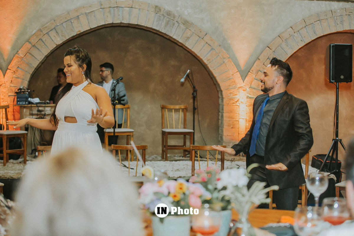 Foto Sobre Casar um evento recheado de novidades e mimos pra noivas em Goiania Foto Sobre Casar um evento recheado de novidades e mimos pra noivas em Goiania - Imagem 180