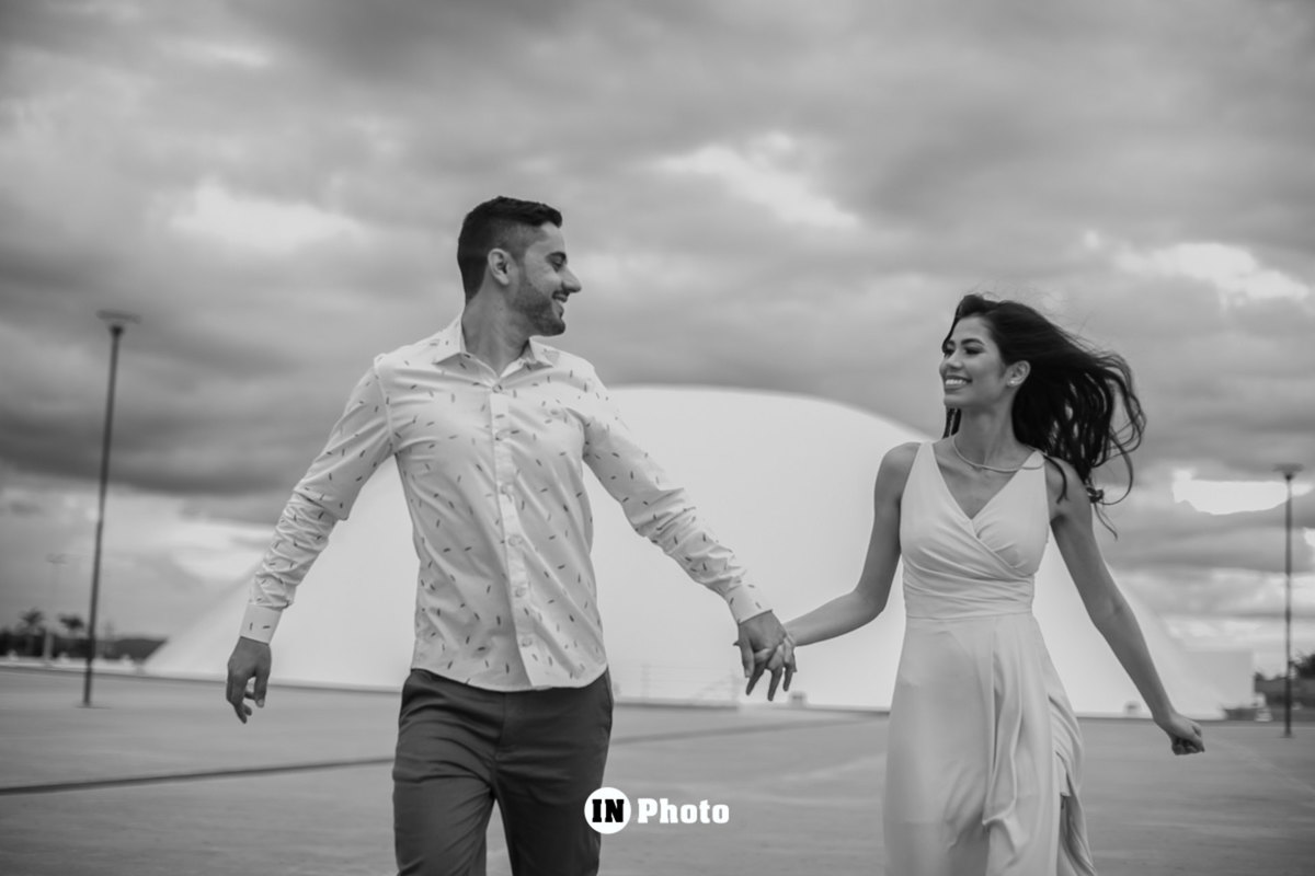 Pré-wedding no centro cultural Oscar Niemeyer em Goiânia Pré-wedding no centro cultural Oscar Niemeyer em Goiânia