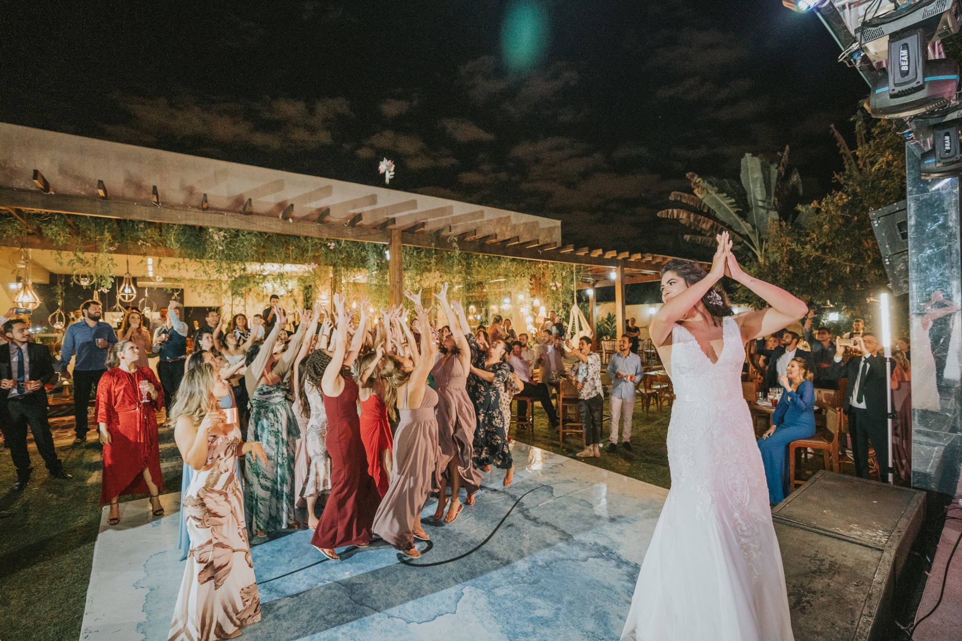 Foto Casamento ao ar livre no espaço Alegranza em Goiânia Foto Casamento ao ar livre no espaço Alegranza em Goiânia - Imagem 34