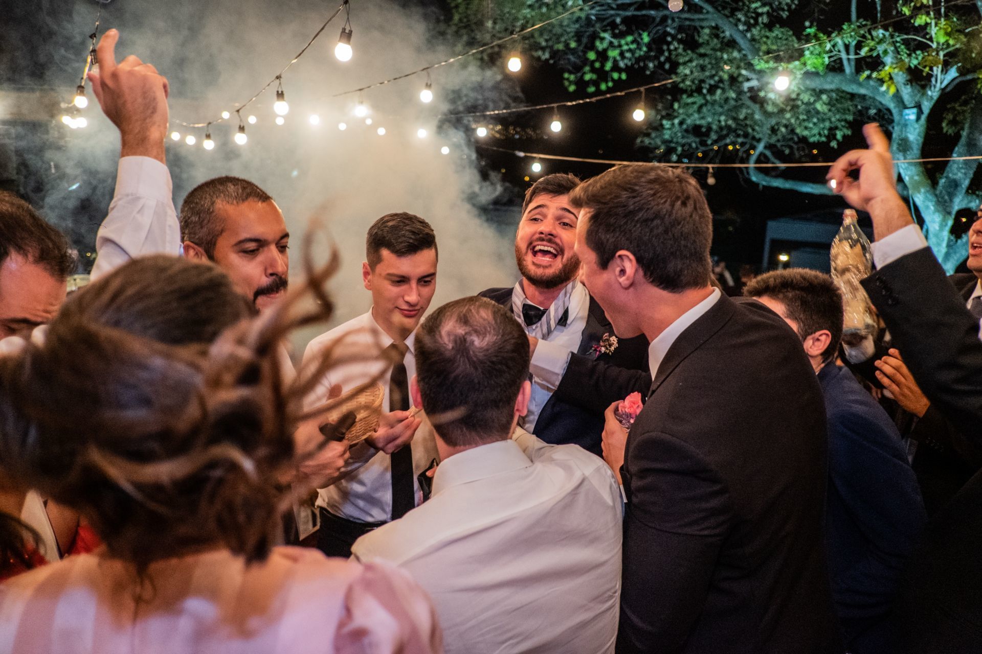 Foto Casamento ao ar livre em casa em Goiânia Foto Casamento ao ar livre em casa em Goiânia - Imagem 32
