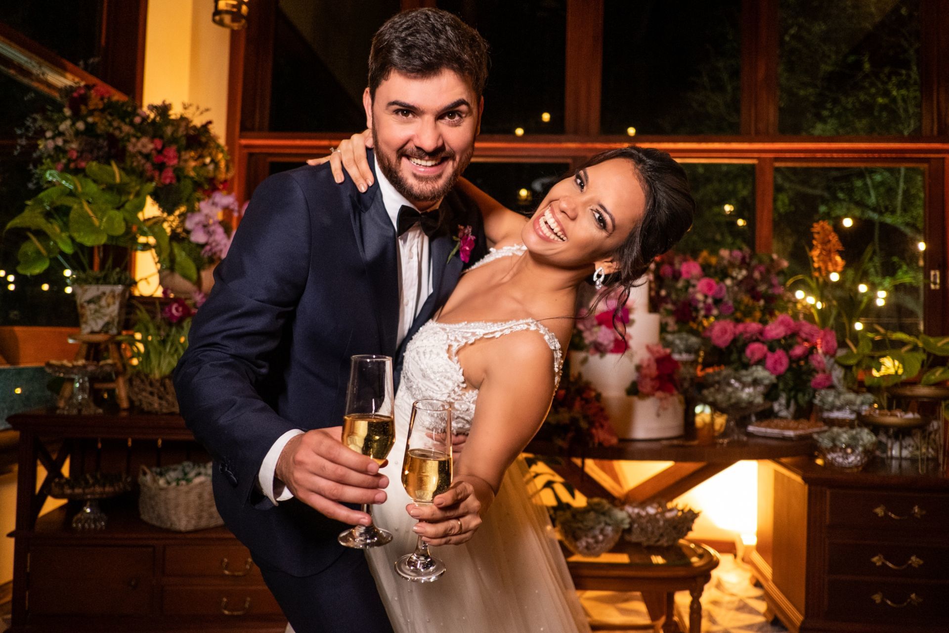 Foto Casamento ao ar livre em casa em Goiânia Foto Casamento ao ar livre em casa em Goiânia - Imagem 25