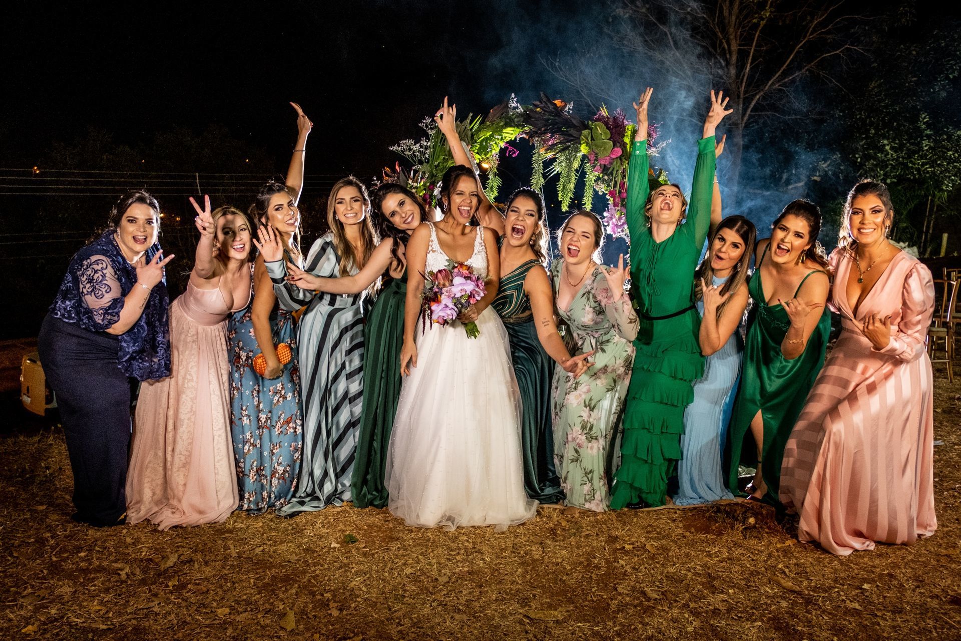 Foto Casamento ao ar livre em casa em Goiânia Foto Casamento ao ar livre em casa em Goiânia - Imagem 20
