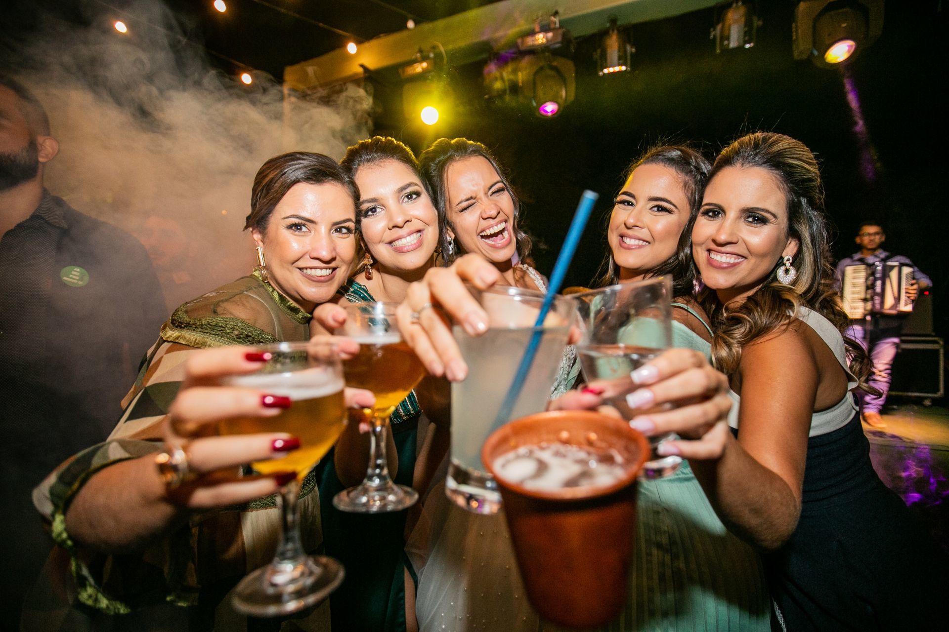 Foto Casamento ao ar livre em casa em Goiânia Foto Casamento ao ar livre em casa em Goiânia - Imagem 58