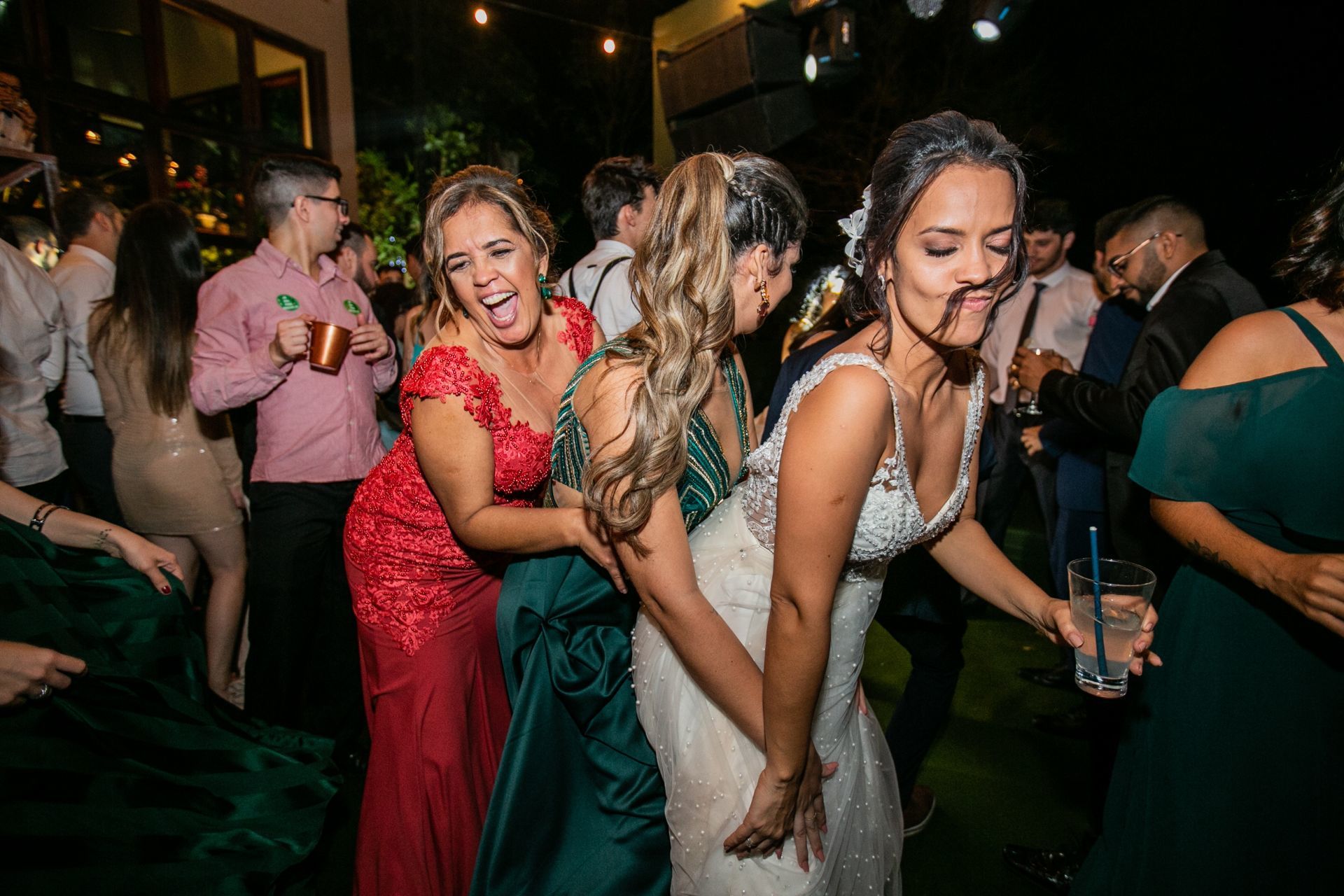 Foto Casamento ao ar livre em casa em Goiânia Foto Casamento ao ar livre em casa em Goiânia - Imagem 68