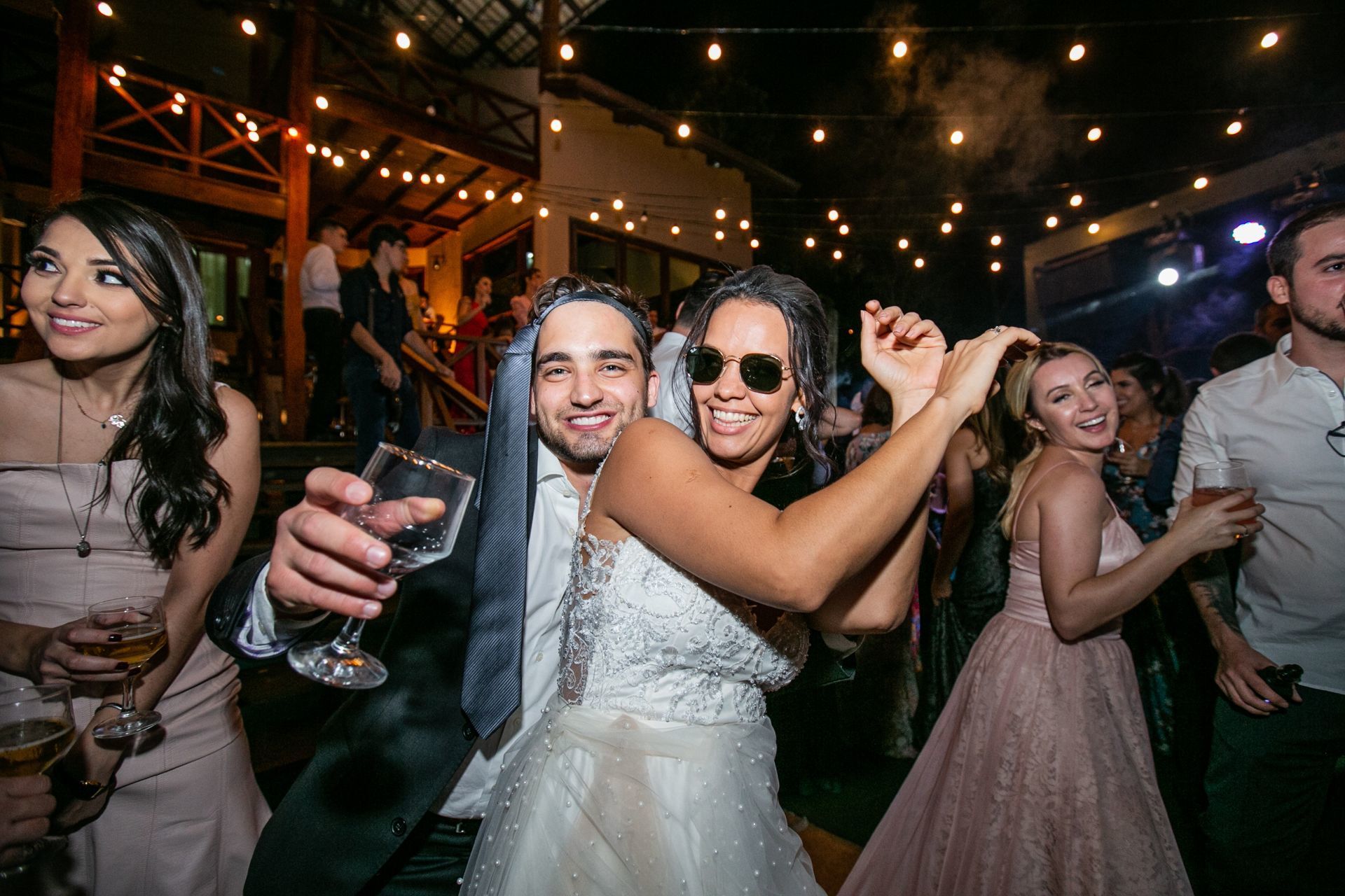 Foto Casamento ao ar livre em casa em Goiânia Foto Casamento ao ar livre em casa em Goiânia - Imagem 73