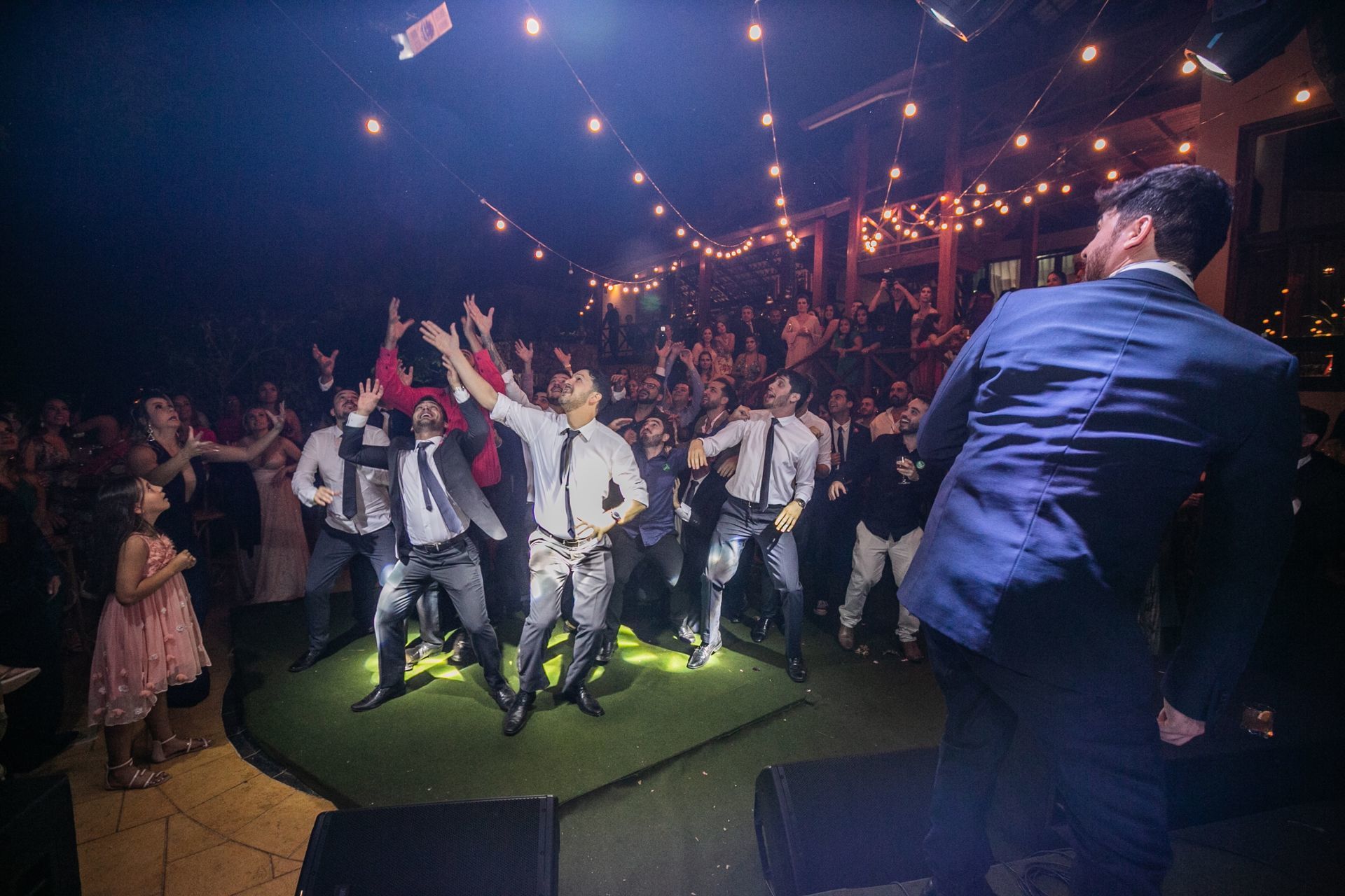 Foto Casamento ao ar livre em casa em Goiânia Foto Casamento ao ar livre em casa em Goiânia - Imagem 63
