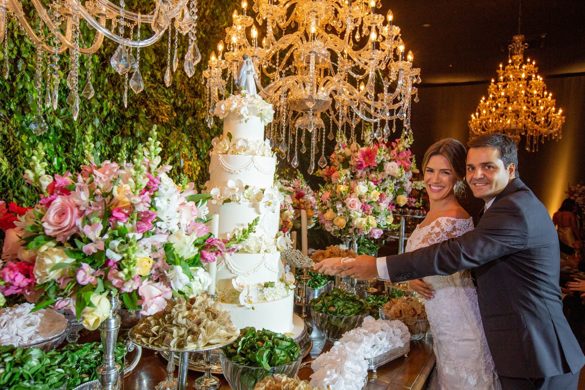 Foto Casamento na igreja Rosa Mística e recepção na Casa Lis em Goiânia Foto Casamento na igreja Rosa Mística e recepção na Casa Lis em Goiânia - Imagem 70