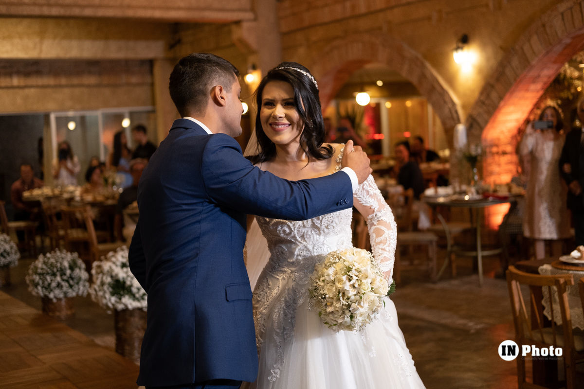 Foto Lindo Casamento Religioso no Espaço Bella Eventos em Goiânia Gisele e Moisés Foto Lindo Casamento Religioso no Espaço Bella Eventos em Goiânia Gisele e Moisés - Imagem 45