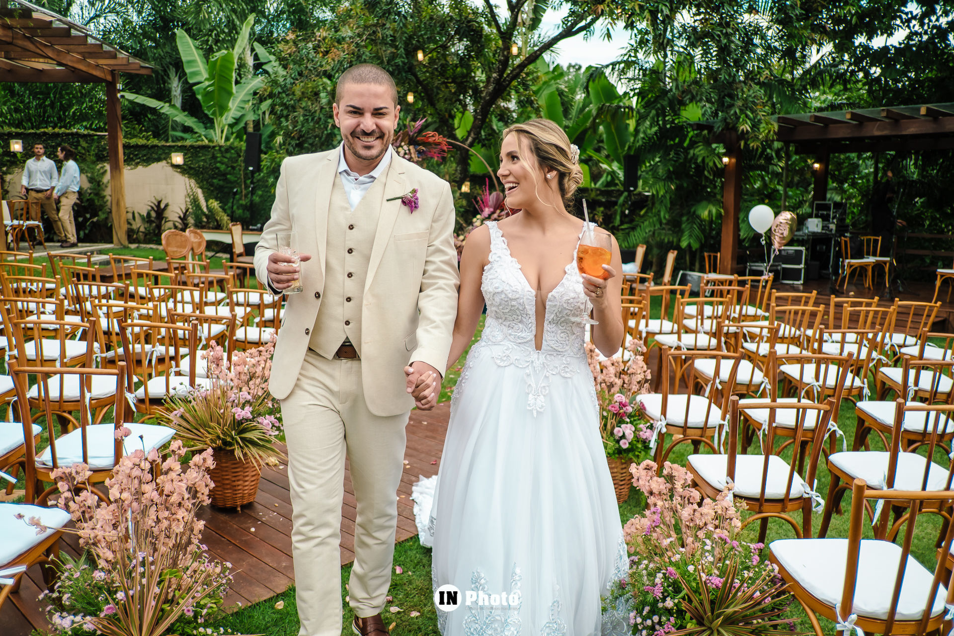 Foto Linda cerimonia religiosa do casal Lorena e Marcus Vinícius Foto Linda cerimonia religiosa do casal Lorena e Marcus Vinícius - Imagem 62