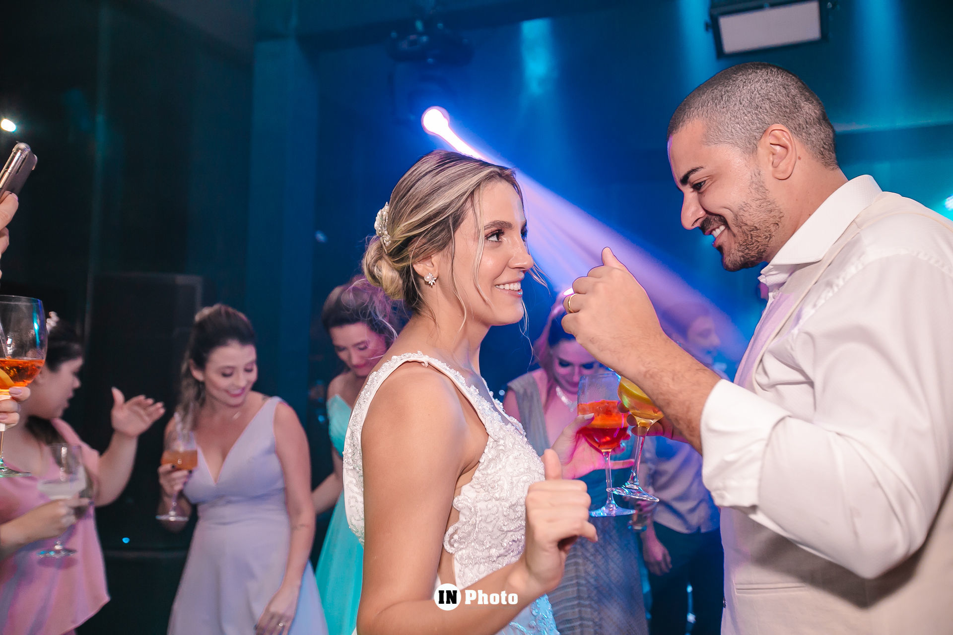 Foto Linda cerimonia religiosa do casal Lorena e Marcus Vinícius Foto Linda cerimonia religiosa do casal Lorena e Marcus Vinícius - Imagem 41