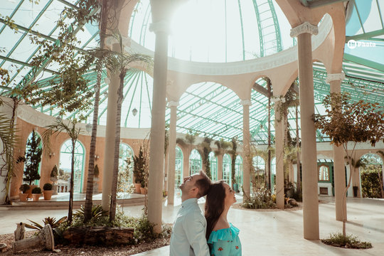 Lindo Ensaio de Casal no Espaço Villa Giardini em Brasília Larissa e Heitor Lindo Ensaio de Casal no Espaço Villa Giardini em Brasília Larissa e Heitor