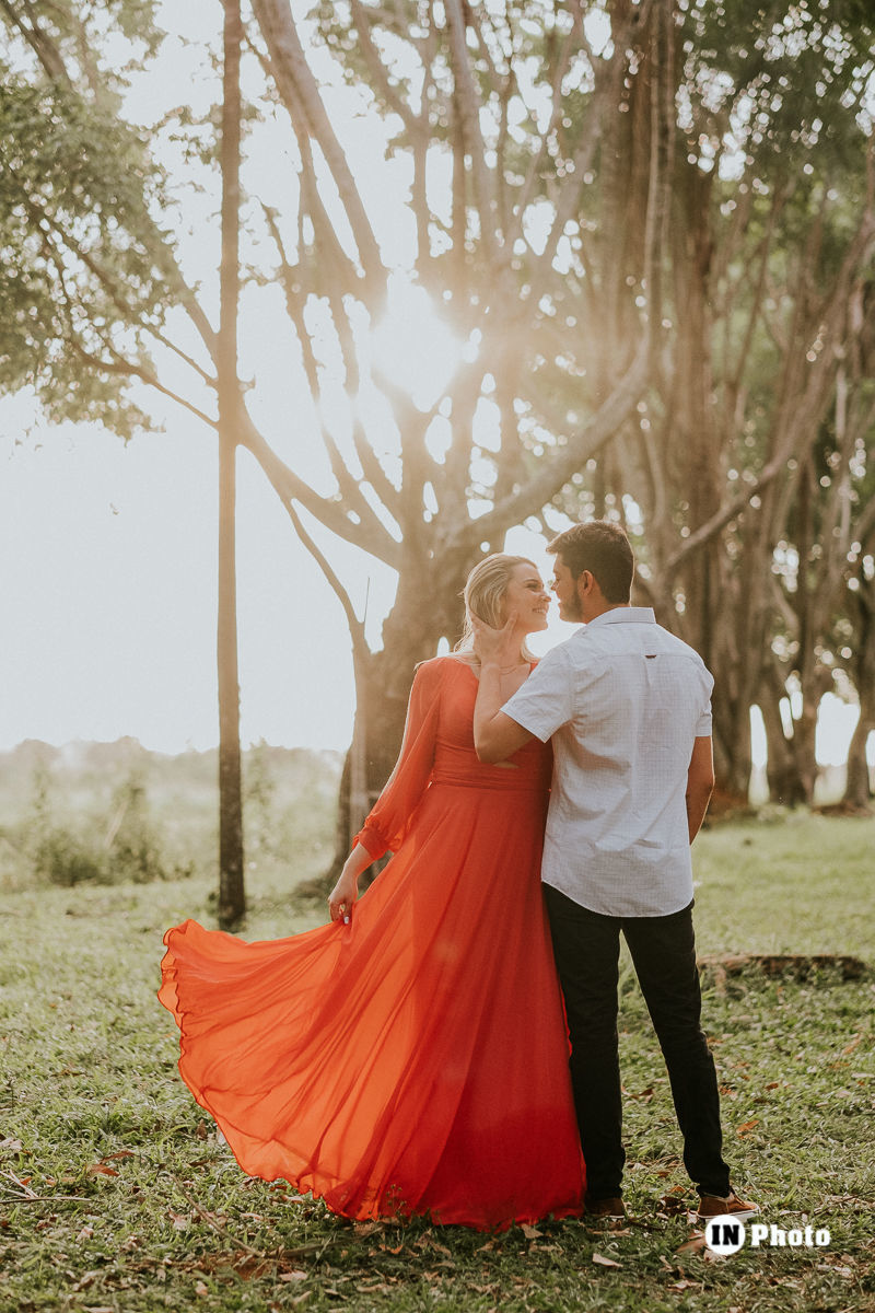 Foto Ensaio fotográfico de Noivos na fazenda Água Limpa Thays e Kaique Foto Ensaio fotográfico de Noivos na fazenda Água Limpa Thays e Kaique - Imagem 41