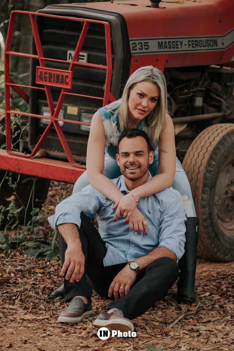 Foto Lindo Ensaio Fotografico de Casal na Fazenda Agua Limpa Lyzia e Rafael - Imagem 15