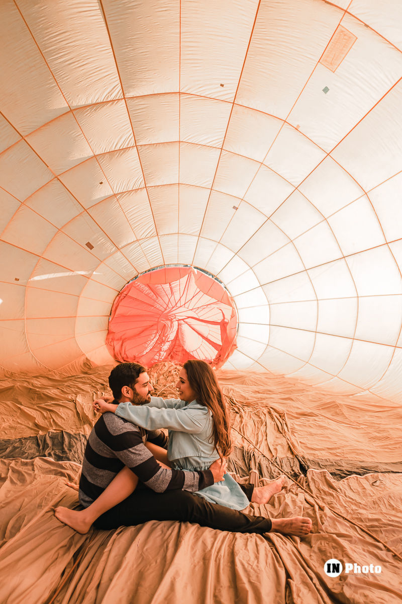 Foto Ensaio Fotográfico de Casal Inspiração com Balão de Ar Quente Rafaela e Frank - Imagem 8
