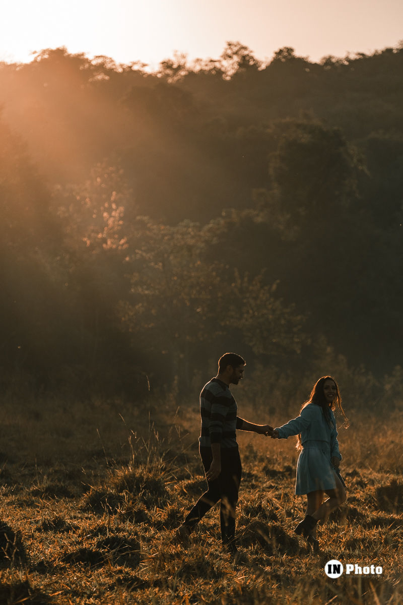 Foto Ensaio Fotográfico de Casal Inspiração com Balão de Ar Quente Rafaela e Frank - Imagem 19