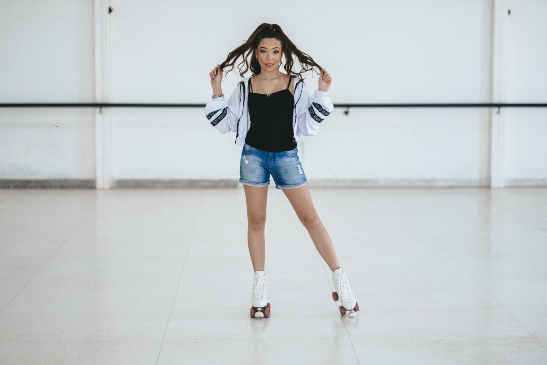 Foto Inspiração Ensaio Fotográfico 15 Anos com Patins Marina  - Imagem 7