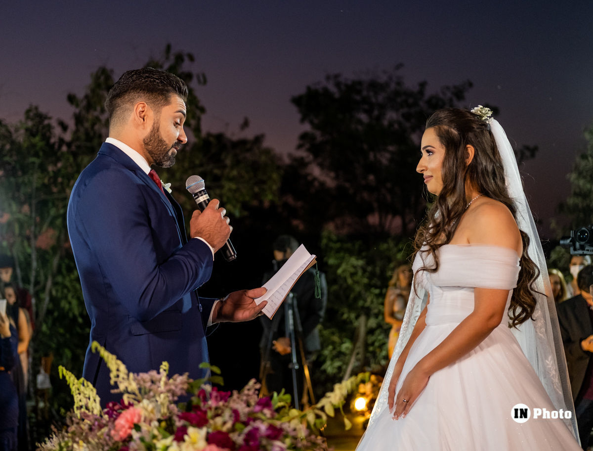 Foto LinNoiva se Casa Na Fazenda dos Pais Em Uma Linda Cerimônia Ao Ar Livre Rafaela E Frank - Imagem 27