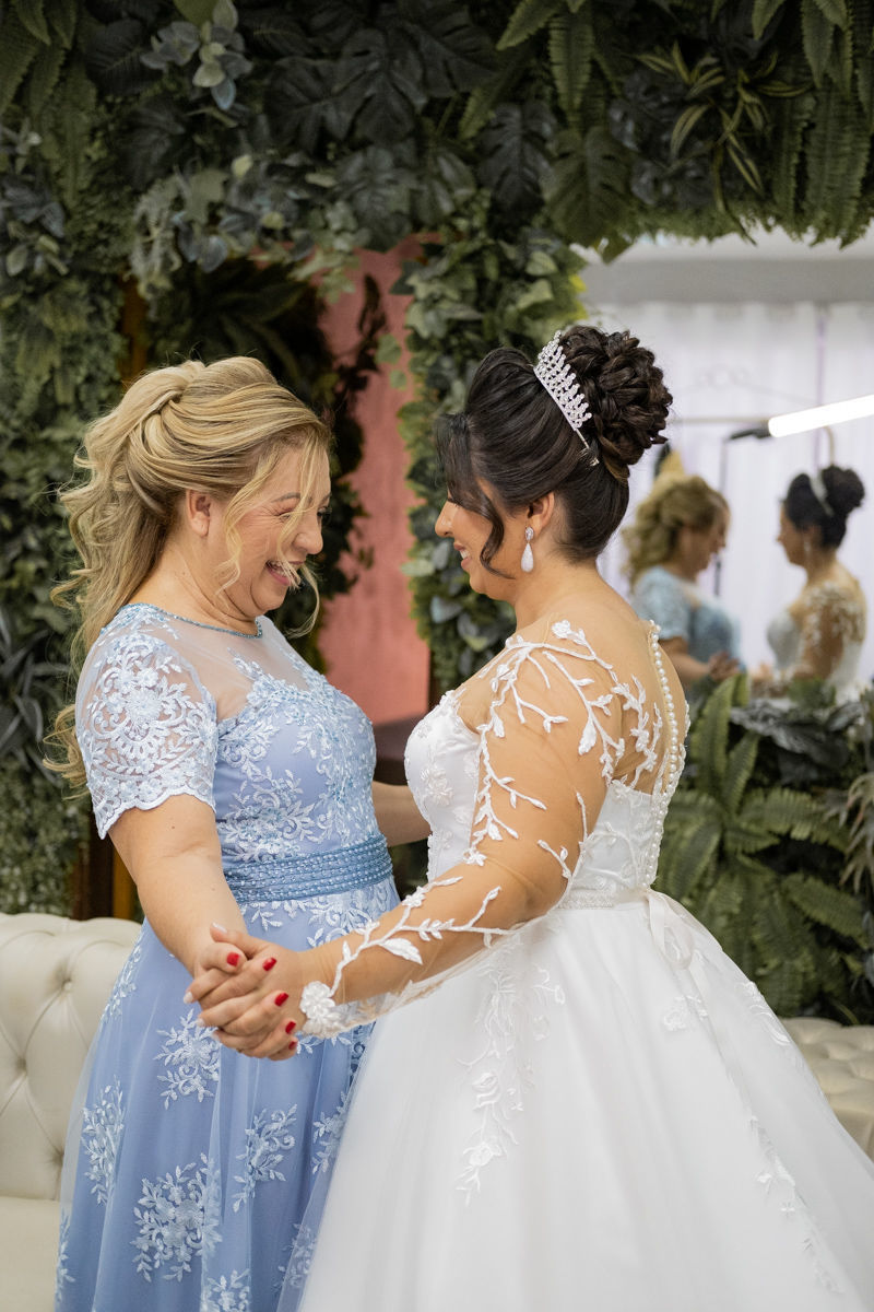 Foto Lindo Casamento na Paróquia Santo Expedito Recepção JL Eventos Keith e Marcos  - Imagem 8