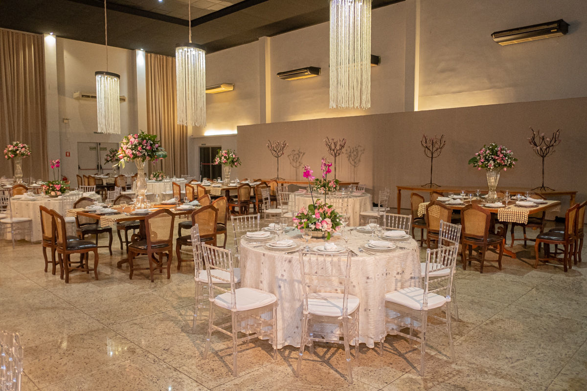 Foto Lindo Casamento na Paróquia Santo Expedito Recepção JL Eventos Keith e Marcos  - Imagem 23