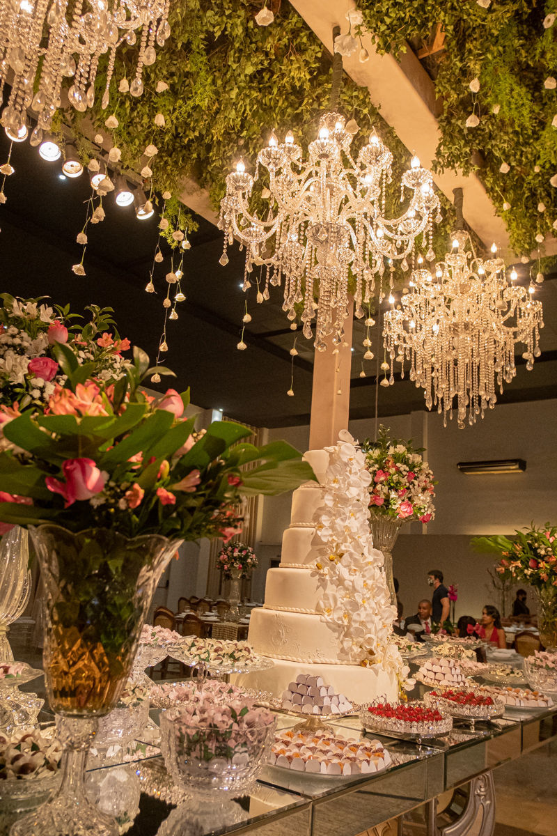 Foto Lindo Casamento na Paróquia Santo Expedito Recepção JL Eventos Keith e Marcos  - Imagem 34