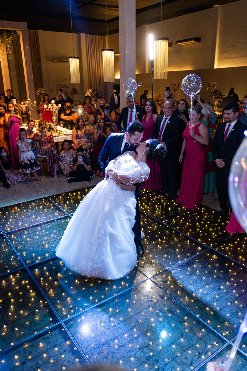 Foto Lindo Casamento na Paróquia Santo Expedito Recepção JL Eventos Keith e Marcos  - Imagem 46