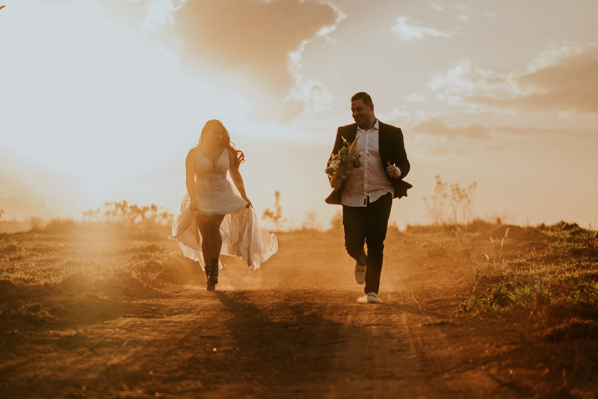 Foto Ensaio fotográfico de Casal Na Fazenda Água Limpa Milena e Paulo Sérgio - Imagem 9