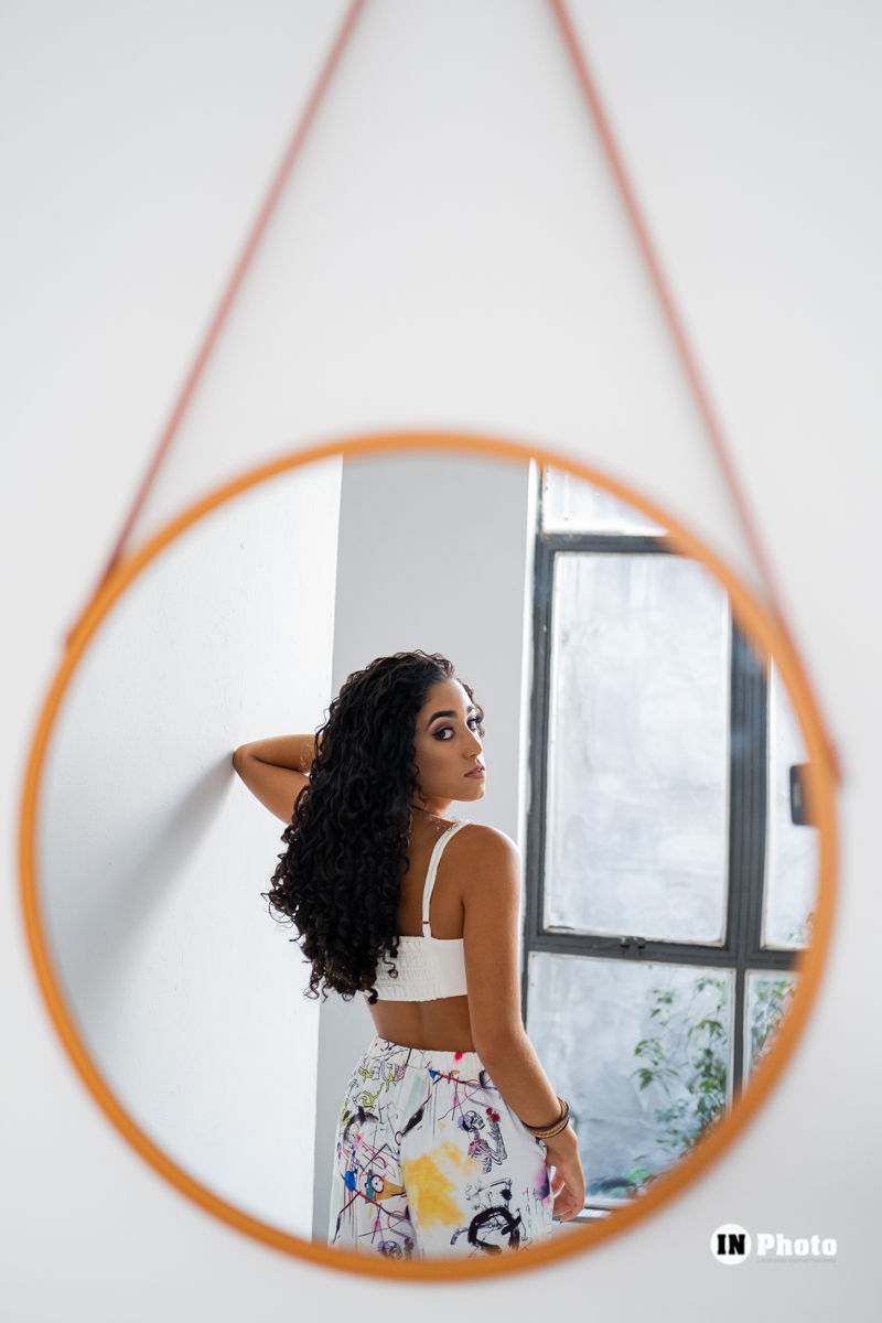 Foto Ensaio Fotográfico 15 Anos no Estúdio e Urbano Isadora Nader  - Imagem 2