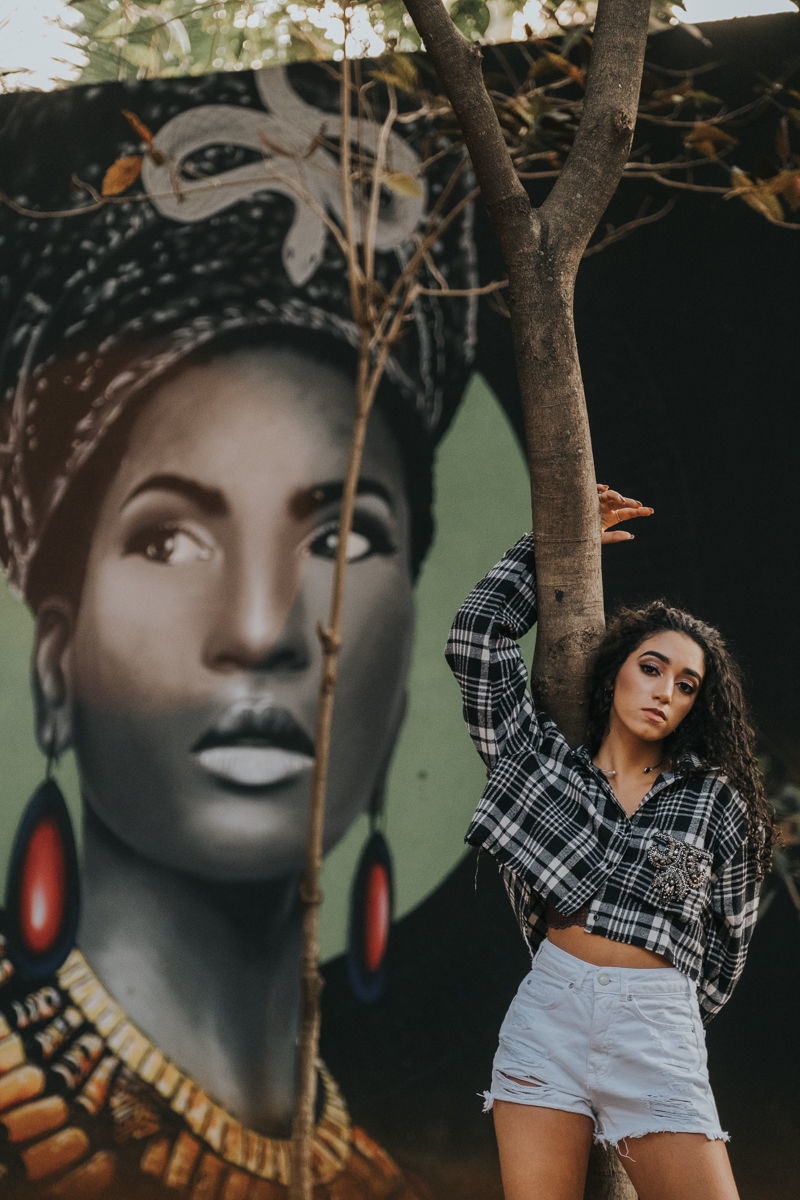 Foto Ensaio Fotográfico 15 Anos no Estúdio e Urbano Isadora Nader  - Imagem 18