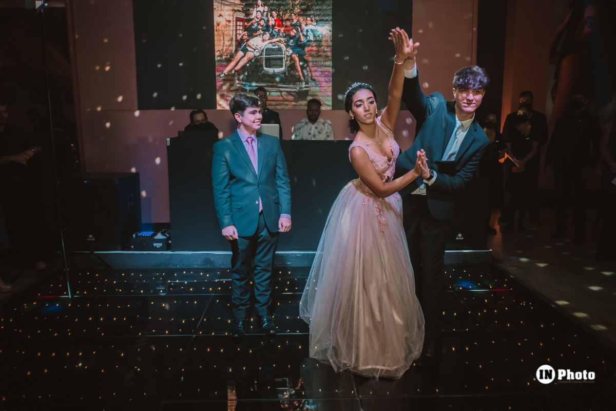 Foto Festa 15 Anos no Espaço para Eventos Aldeias Kauai Isadora Nader  - Imagem 35