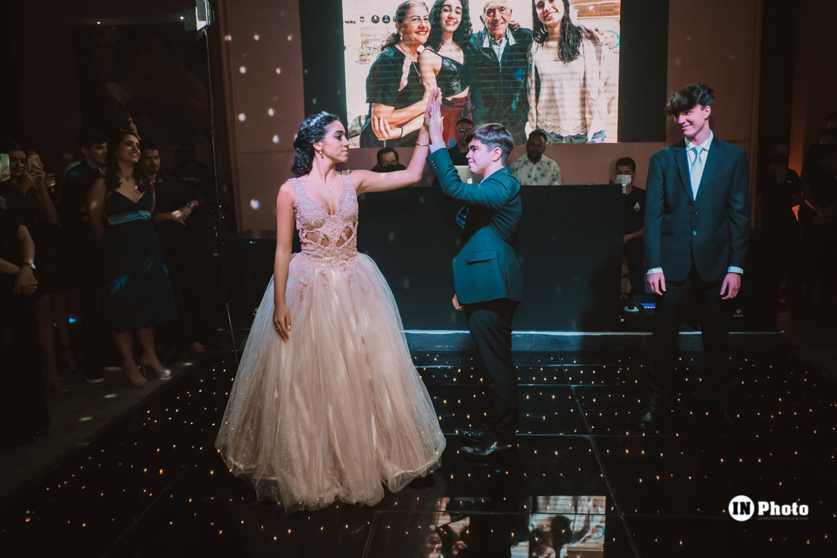 Foto Festa 15 Anos no Espaço para Eventos Aldeias Kauai Isadora Nader  - Imagem 34