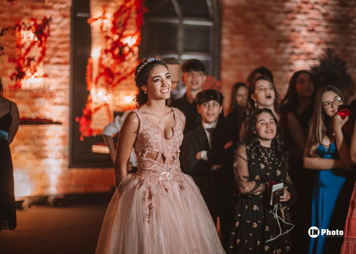 Foto Festa 15 Anos no Espaço para Eventos Aldeias Kauai Isadora Nader  - Imagem 21