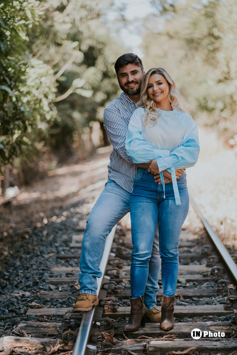 Foto Ensaio Fotográfico de Casal em Silvânia e Lago Corumbá 4 Kênia e Leandro  - Imagem 0