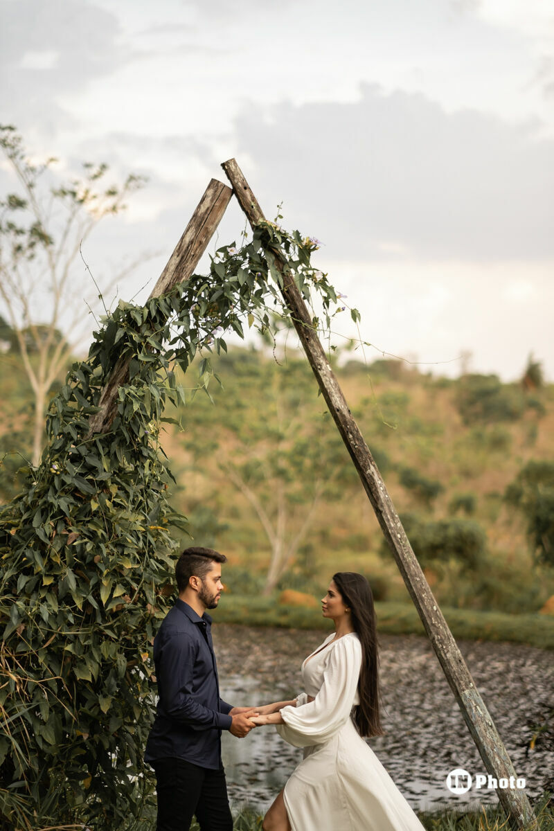 Foto Ensaio Fotográfico de Casal Inspiração na Fazenda Água Limpa Stéfany e Lucas  - Imagem 13