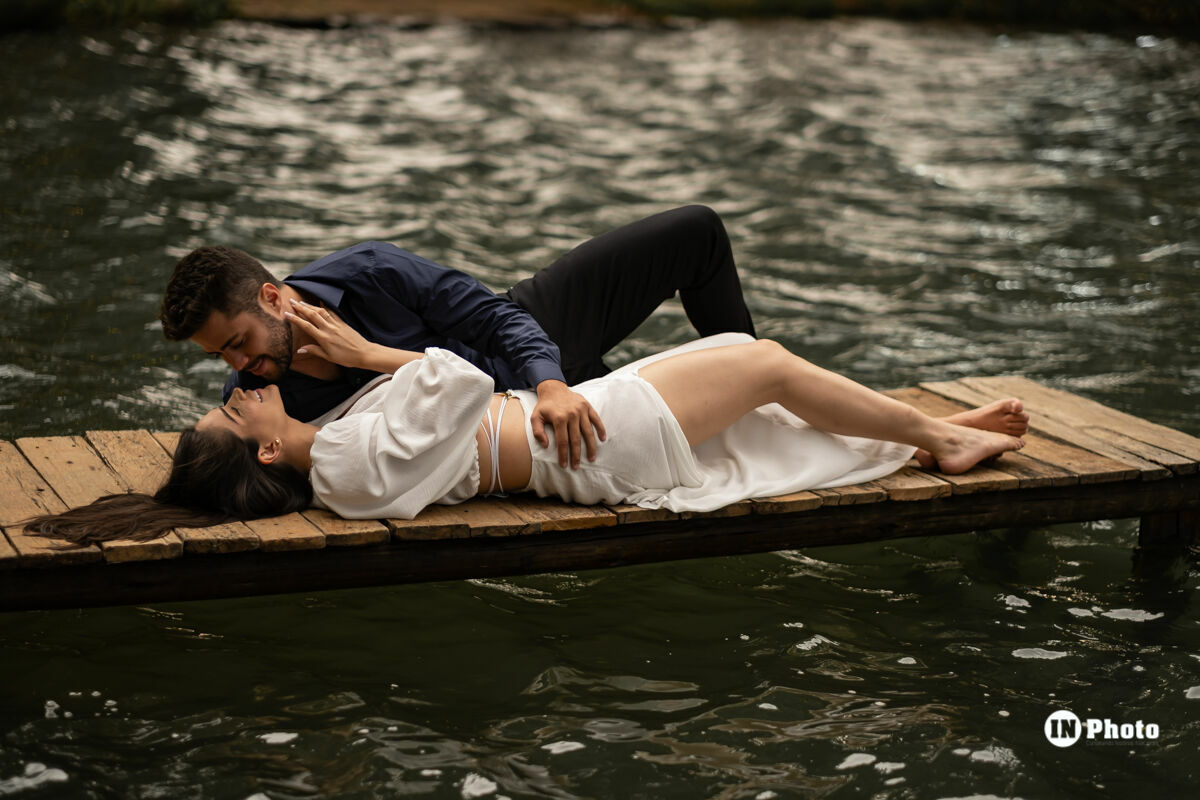 Foto Ensaio Fotográfico de Casal Inspiração na Fazenda Água Limpa Stéfany e Lucas  - Imagem 7