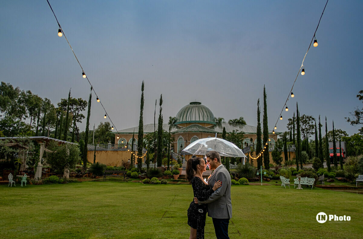 Ensaio Fotográfico Pré Wedding Romântico Inspiração Villa Giardini Júlia e Bruno