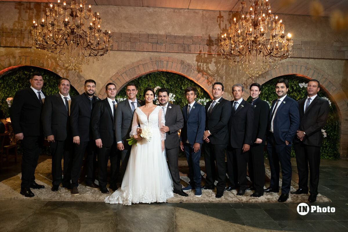 Foto Casamento Clássico na Reitoria Nossa Senhora das Graças e Bella Eventos Larissa e Leopoldo - Imagem 30