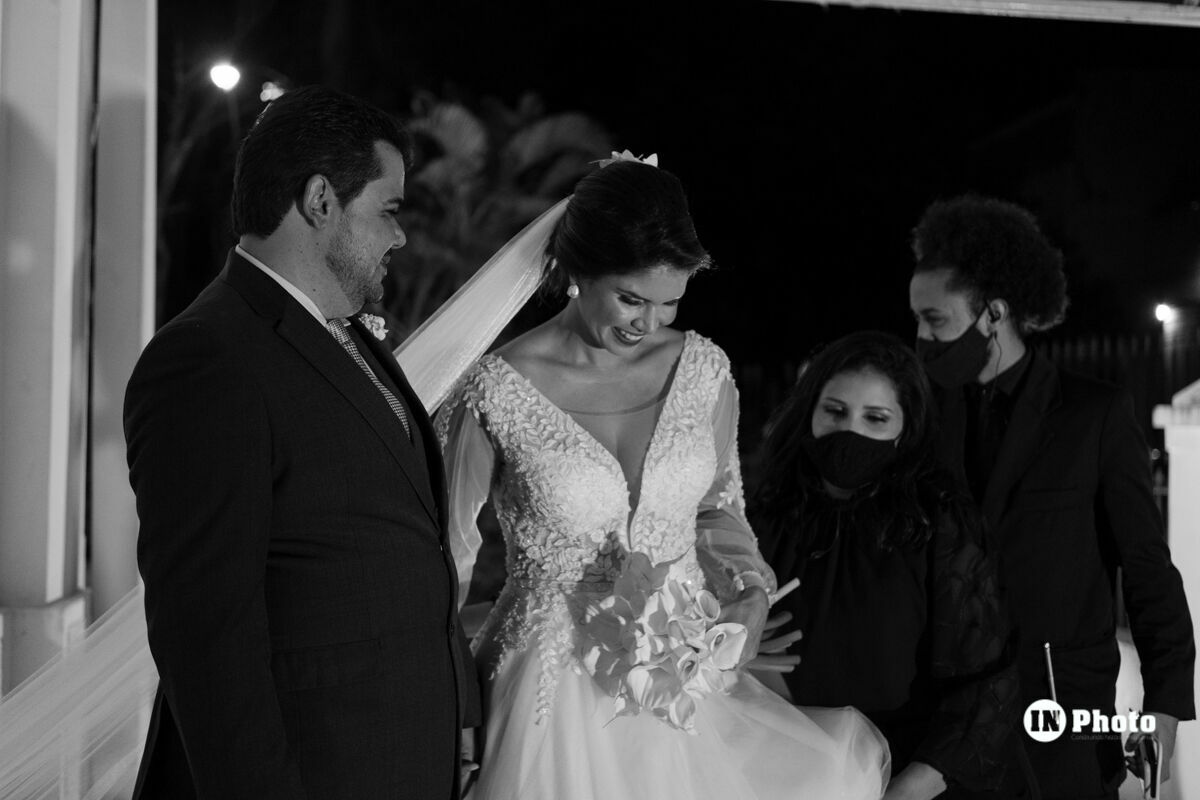 Foto Casamento Clássico na Reitoria Nossa Senhora das Graças e Bella Eventos Larissa e Leopoldo - Imagem 22