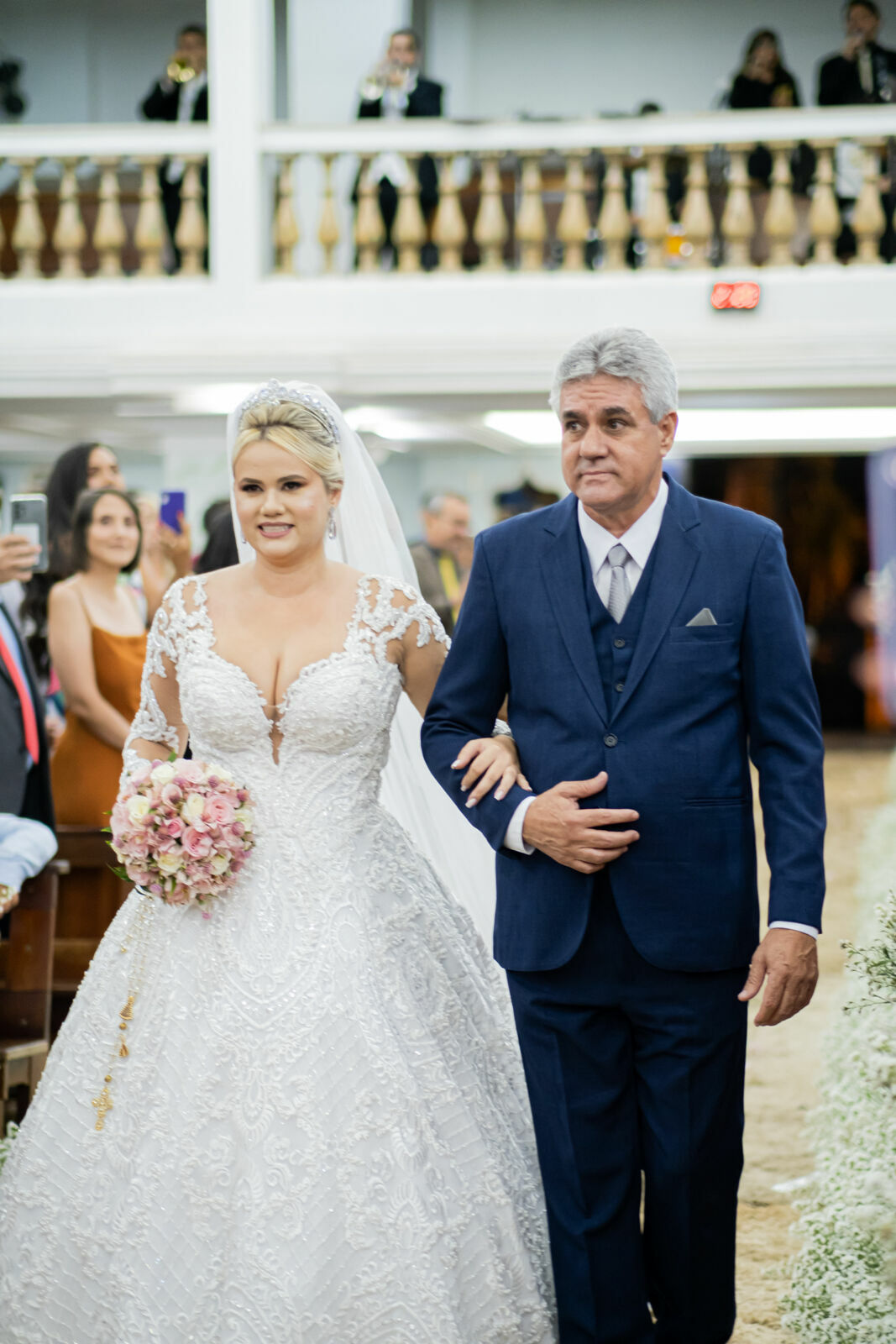 Foto Inspiração Casamento Clássico na Igreja São Paulo Apóstolo Larianne e Franciel Foto Inspiração Casamento Clássico na Igreja São Paulo Apóstolo Larianne e Franciel - Imagem 39