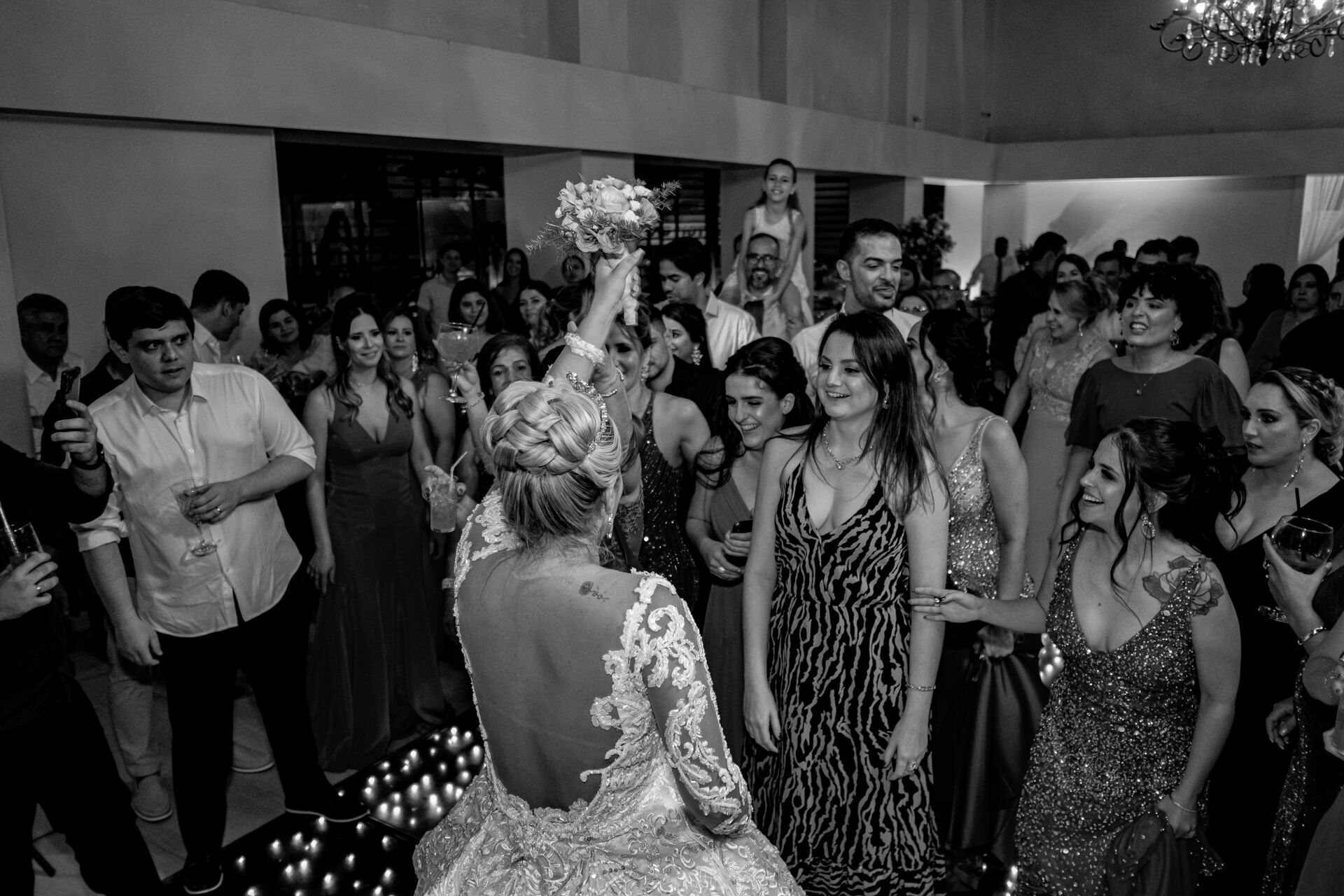Foto Inspiração Casamento Clássico na Igreja São Paulo Apóstolo Larianne e Franciel Foto Inspiração Casamento Clássico na Igreja São Paulo Apóstolo Larianne e Franciel - Imagem 44