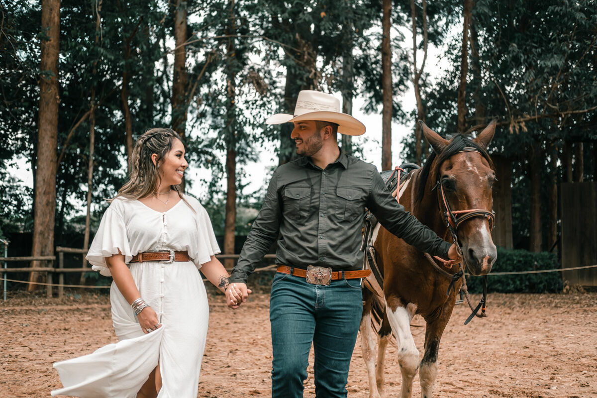 Foto Ensaio Fotográfico Pré Wedding Country Inspiração Jéssica e Vinícius Foto Ensaio Fotográfico Pré Wedding Country Inspiração Jéssica e Vinícius - Imagem 34