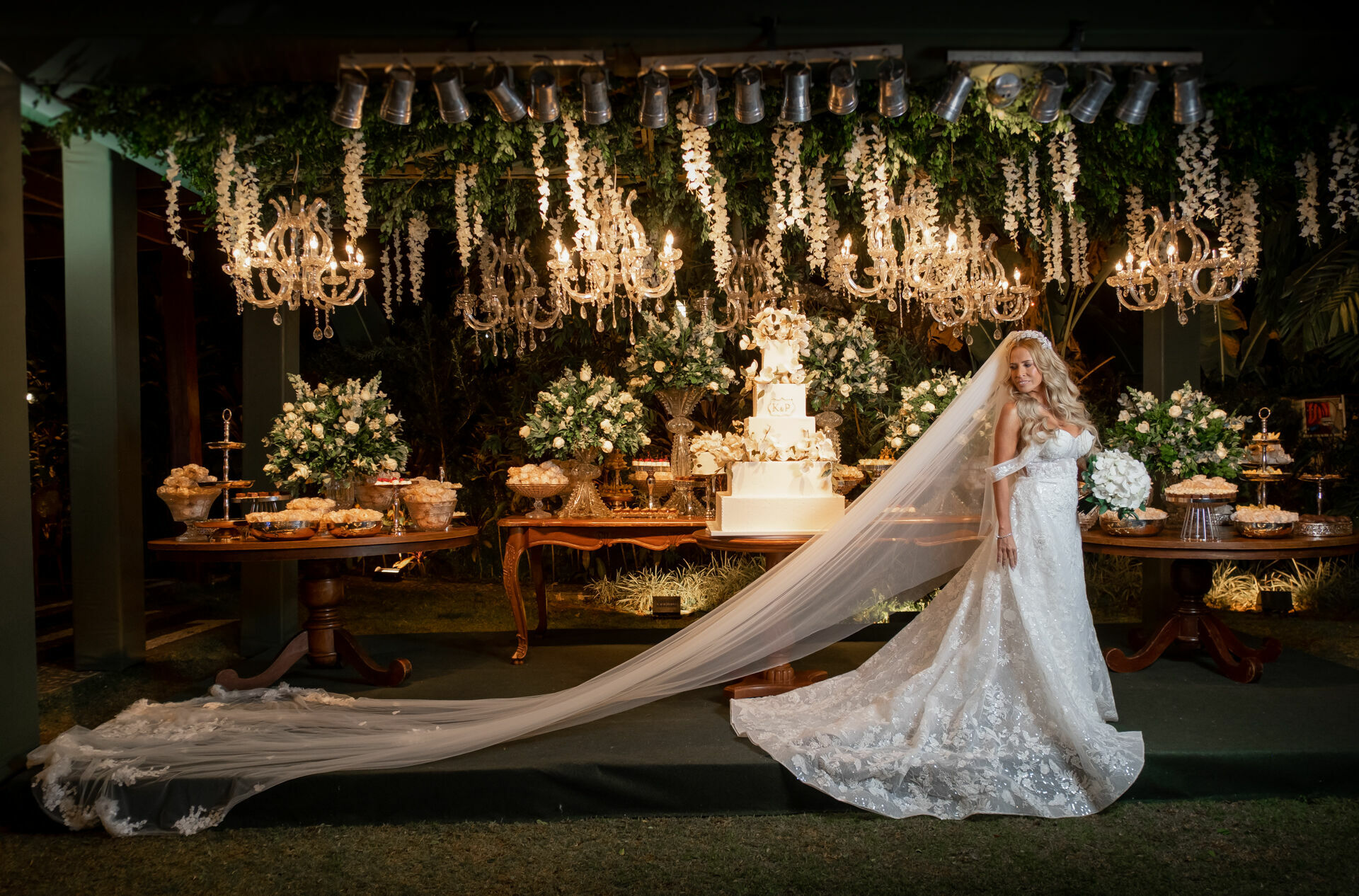 Foto Casamento Clássico Inspiração no Espaço Alegranza Kandice e Paul Foto Casamento Clássico Inspiração no Espaço Alegranza Kandice e Paul - Imagem 17