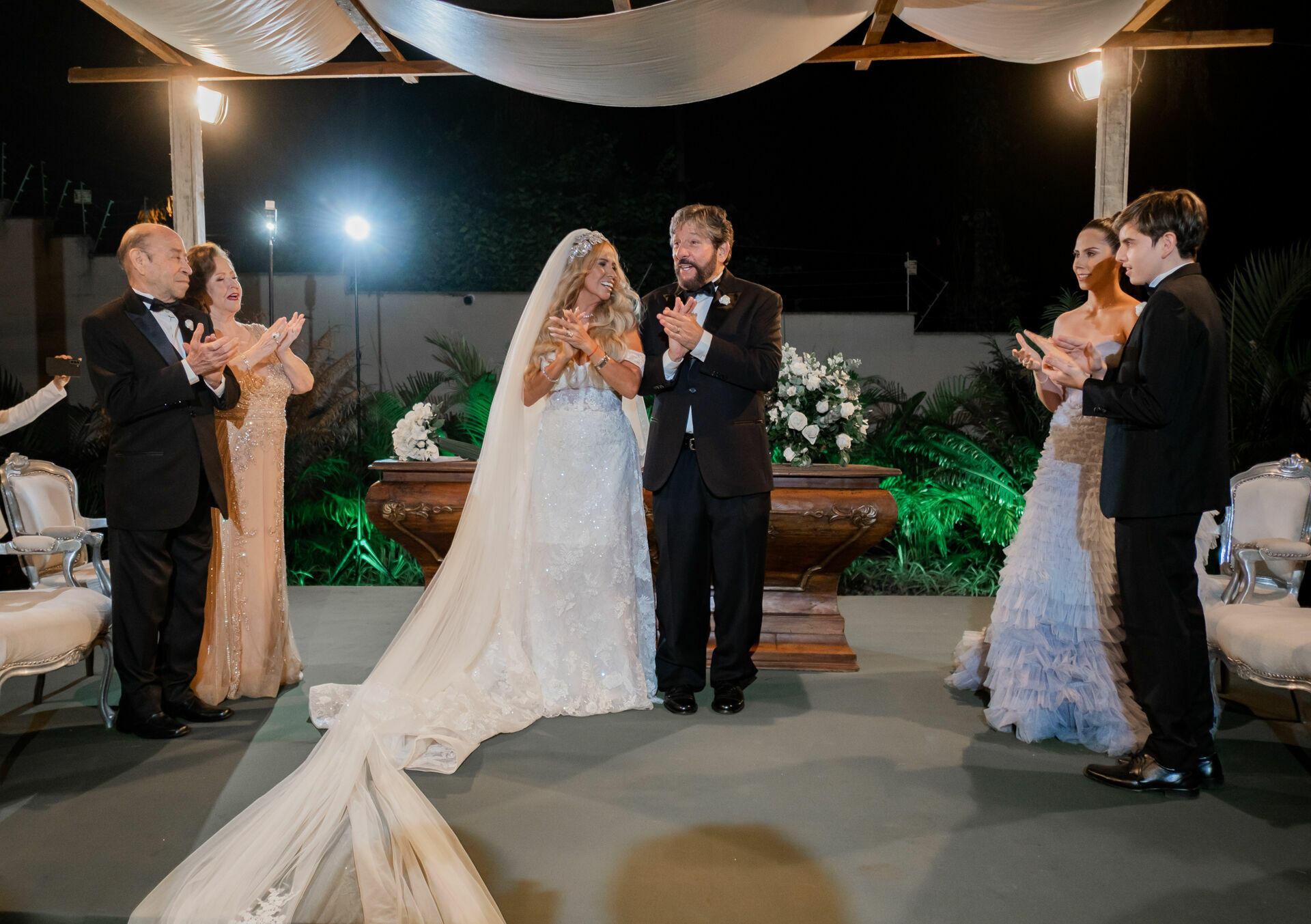 Foto Casamento Clássico Inspiração no Espaço Alegranza Kandice e Paul Foto Casamento Clássico Inspiração no Espaço Alegranza Kandice e Paul - Imagem 63
