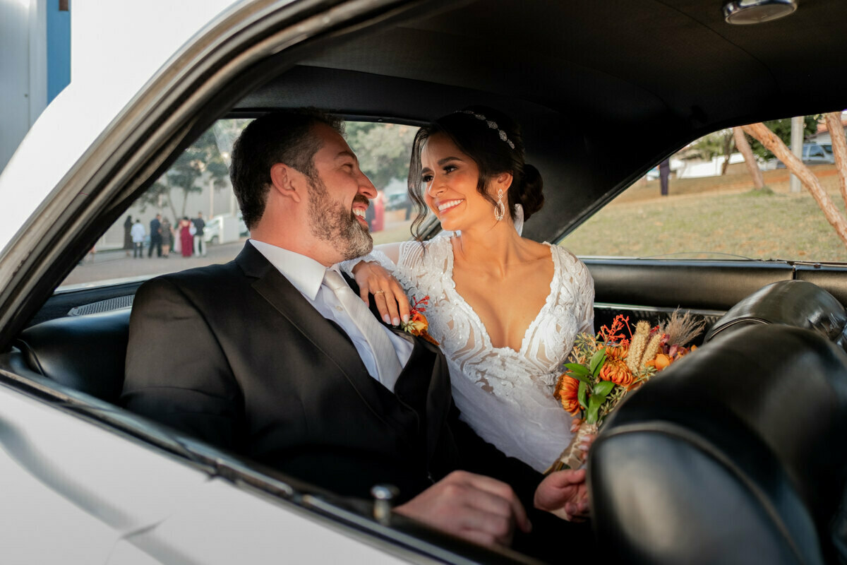 Casamento Inspiração Igreja Sagrada Família Juliana e Thairan em Itaúna Casamento Inspiração Igreja Sagrada Família Juliana e Thairan em Itaúna