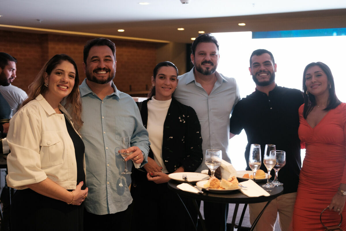 Foto Hora do Brinde do Clube de Permuta: quando a fotografia encontra o coração do networking Foto Hora do Brinde do Clube de Permuta: quando a fotografia encontra o coração do networking - Imagem 186